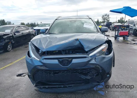 2024 Toyota Corolla Cross Hybrid Xse from USA, damaged, VIN 7MUFBABG2RV042691